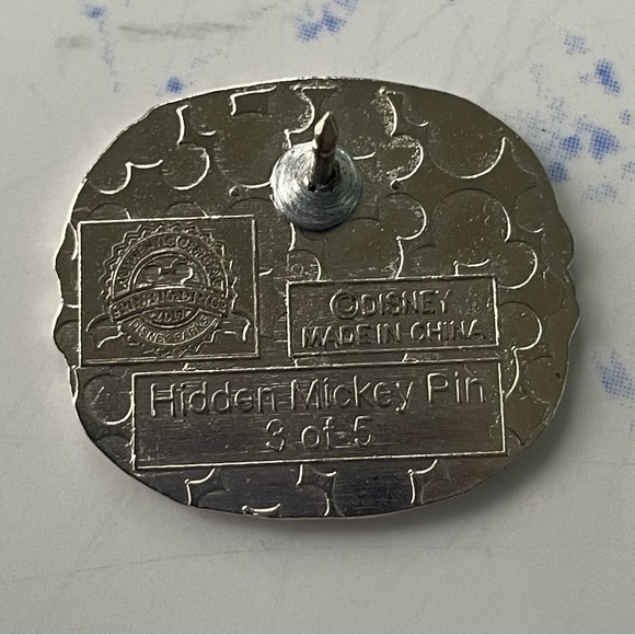 Disney 2015 Blue Macaron Dessert Treat Pin - Hidden Mickey - Picture 2 of 2